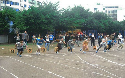 閬中江南高級職業中學中專什么專業好?航空服務專業好學嗎